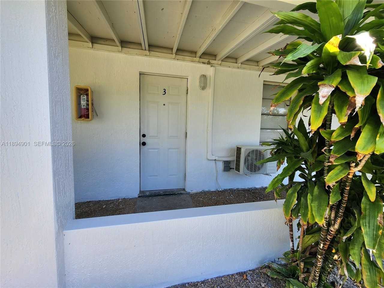 5934 Buchanan St #4 - Photo 2 of 8