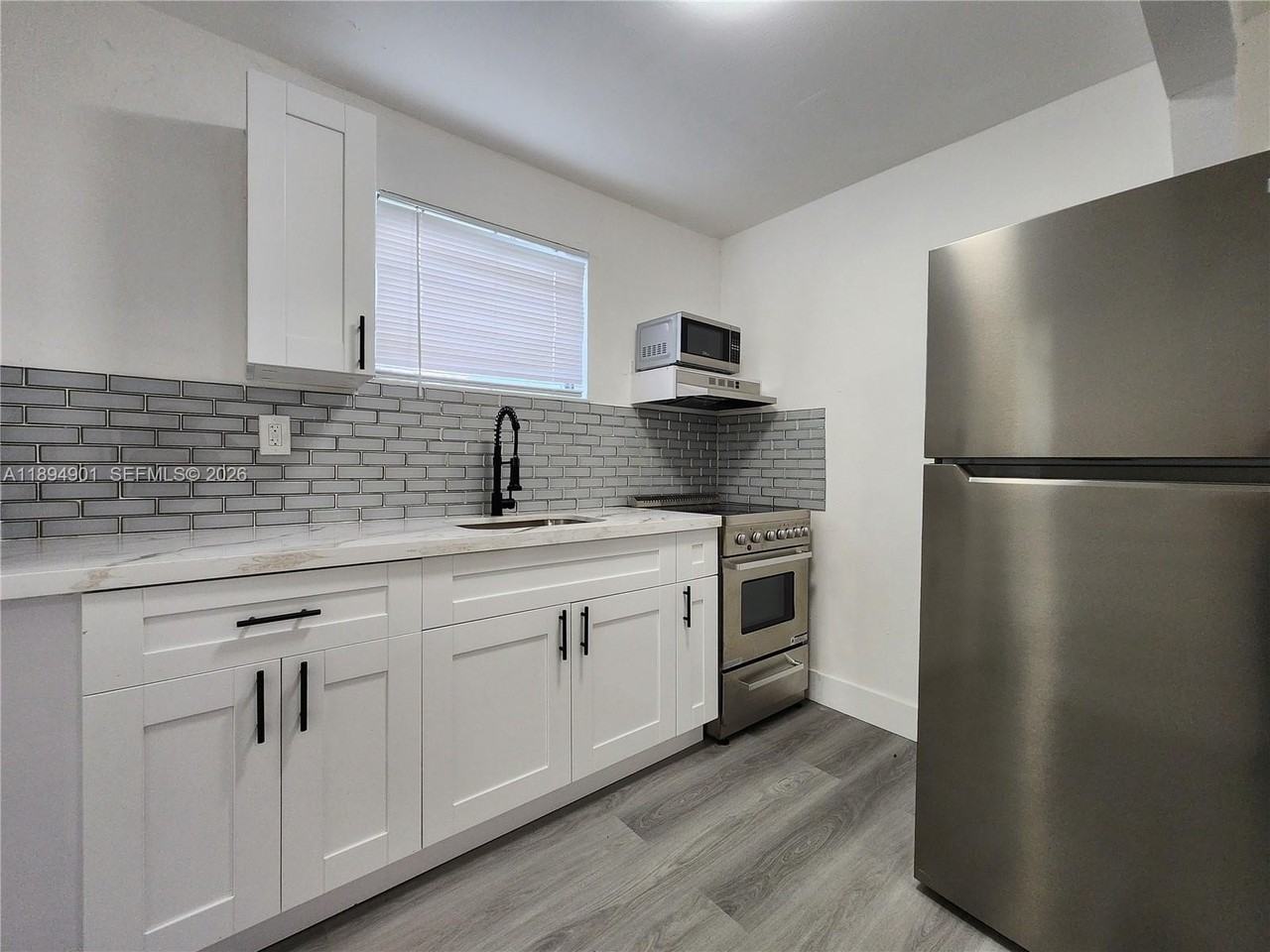 5934 Buchanan St #4 - Photo 4 of 8