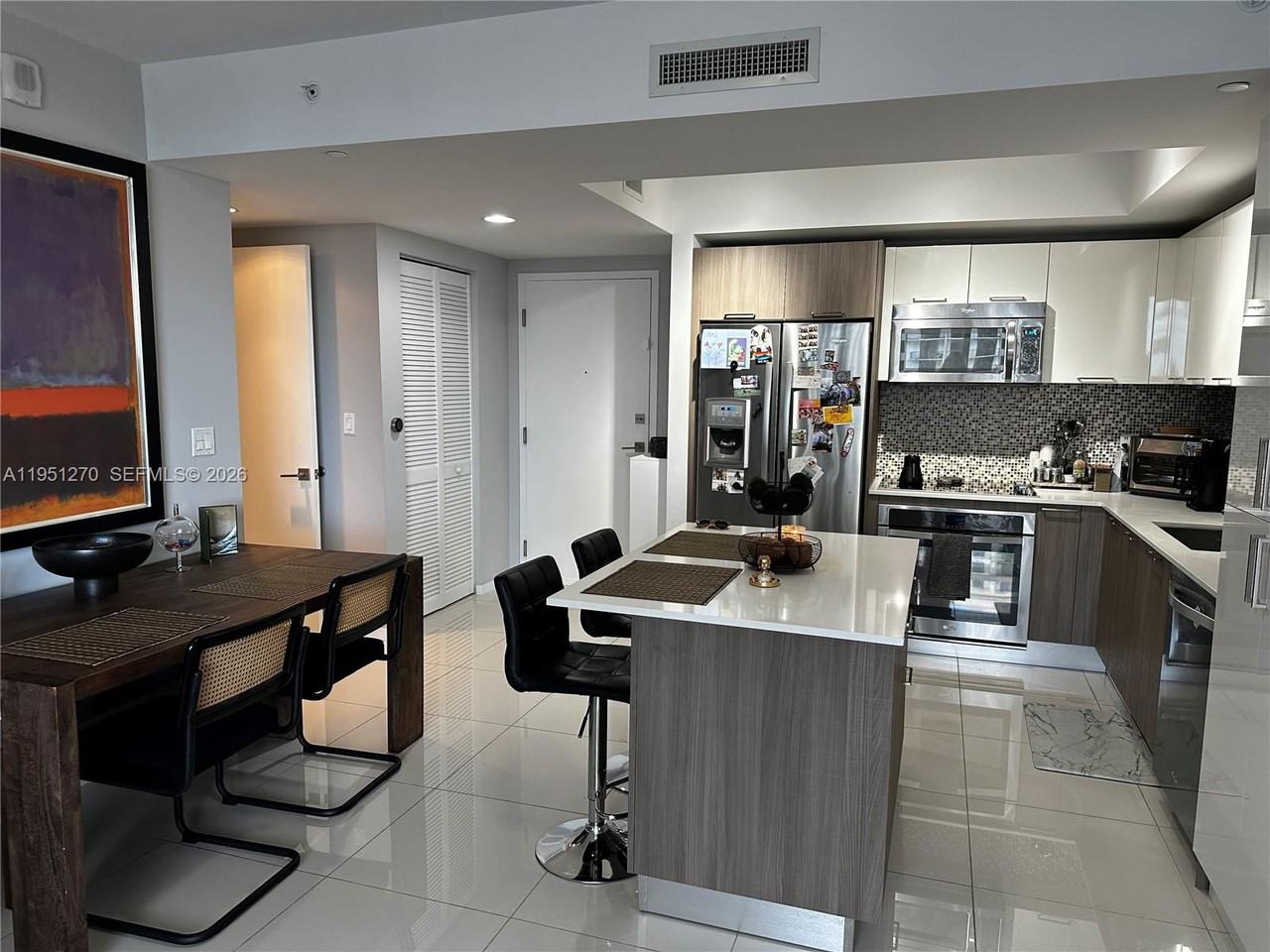 5252 Nw 85th Ave #703 - Photo 7 of 8