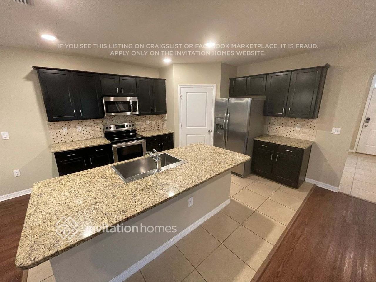 144 Tierra Verde Way - Photo 3 of 15