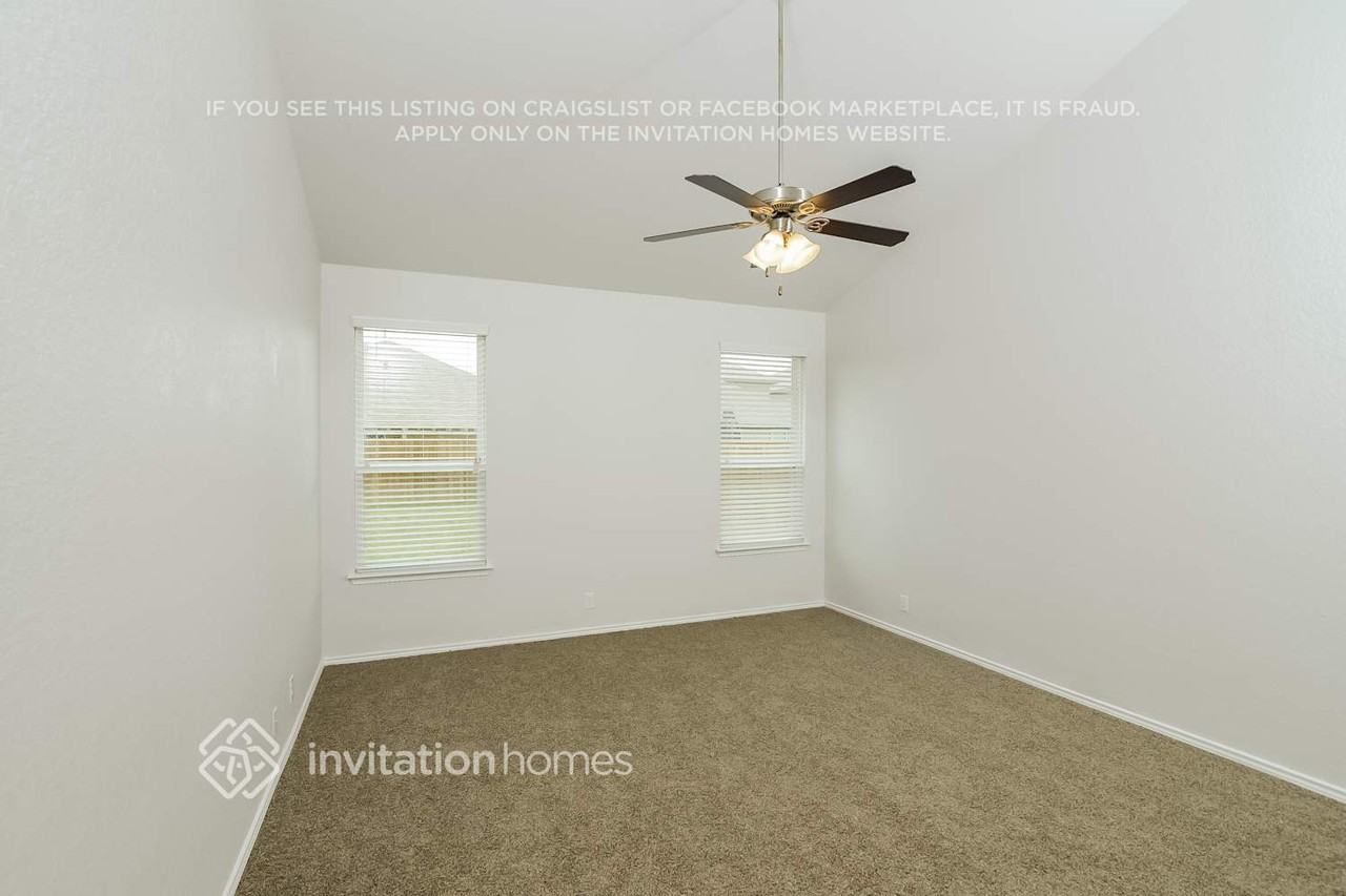 13815 Murphy Hvn - Photo 6 of 16