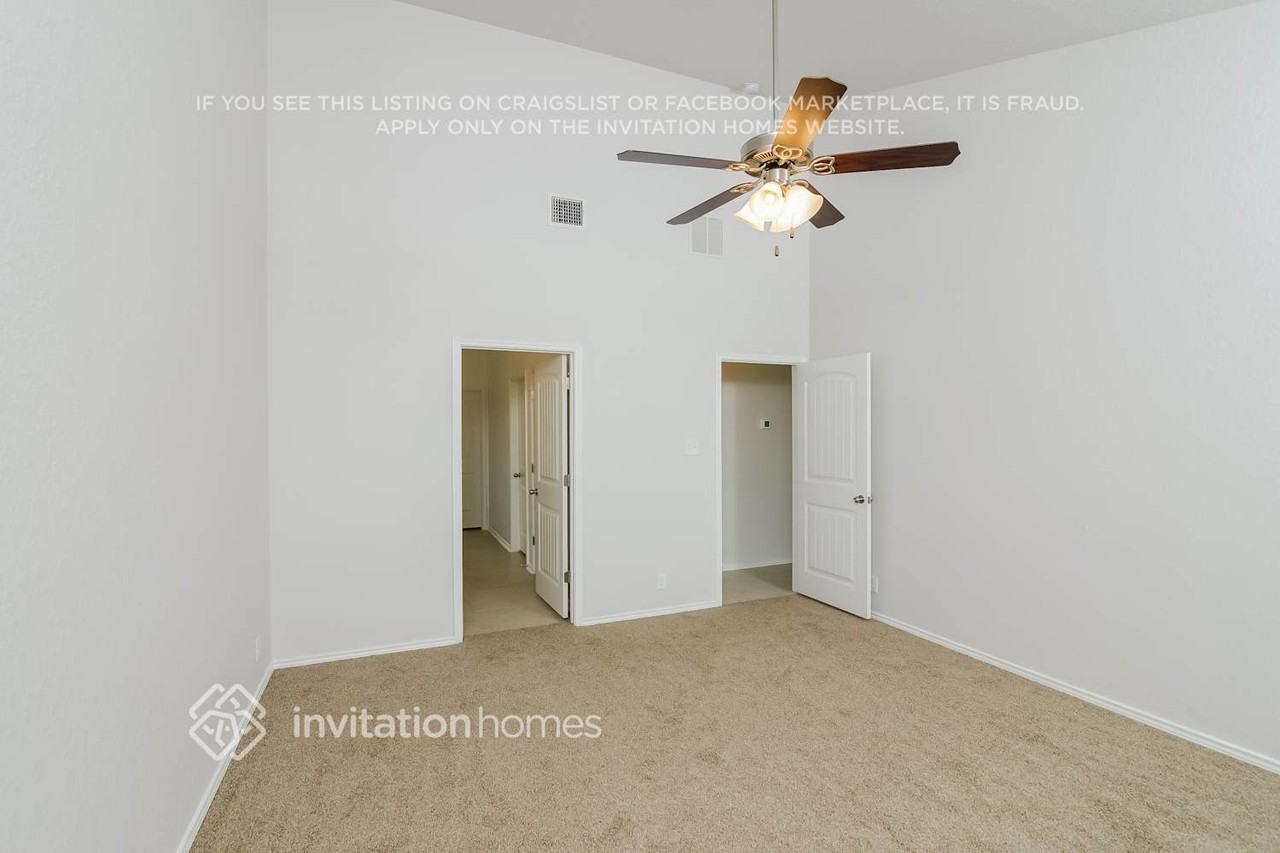 13815 Murphy Hvn - Photo 7 of 16