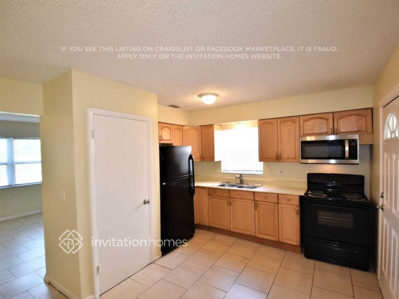 3782 139th Ave - Photo 6 of 19