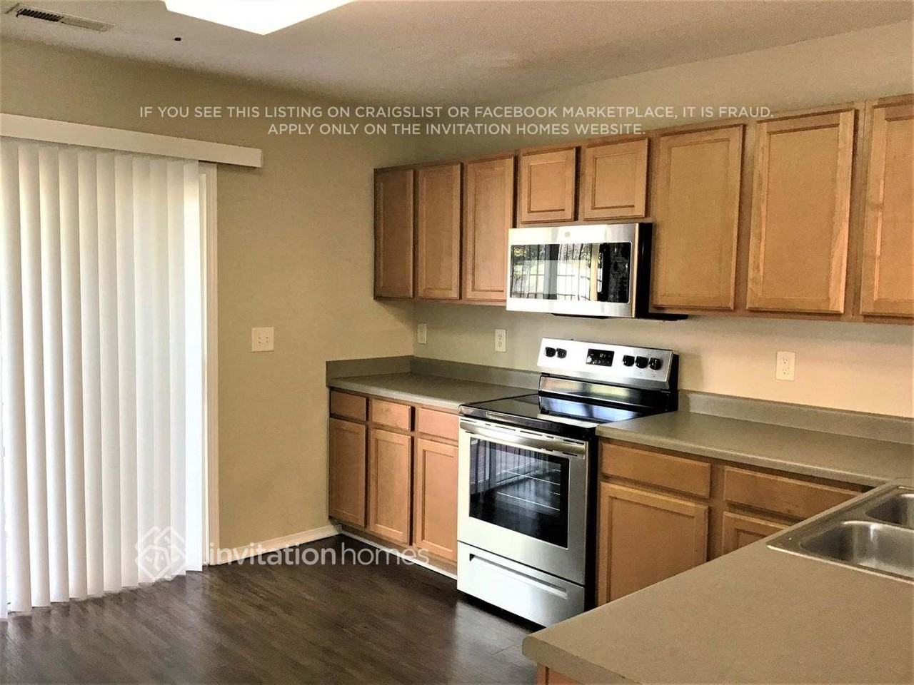 2225 Ballston Pl - Photo 3 of 11