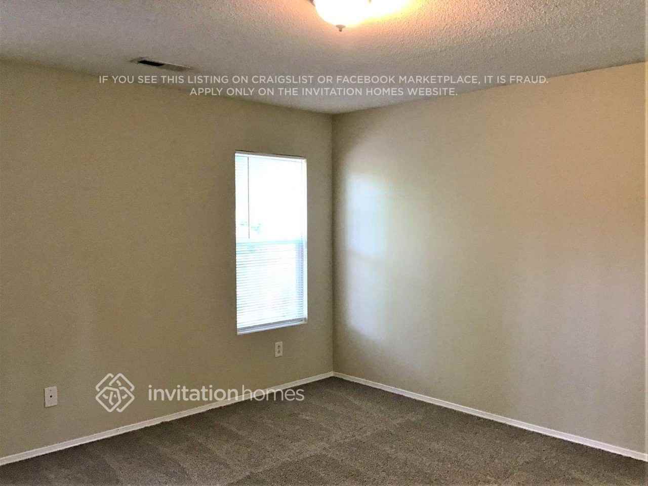 2225 Ballston Pl - Photo 7 of 11