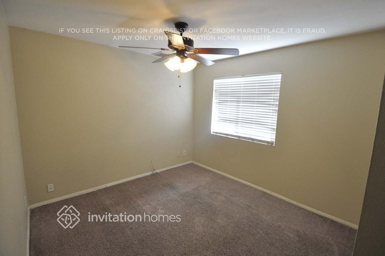 3722 W Barbara Ave - Photo 3 of 10