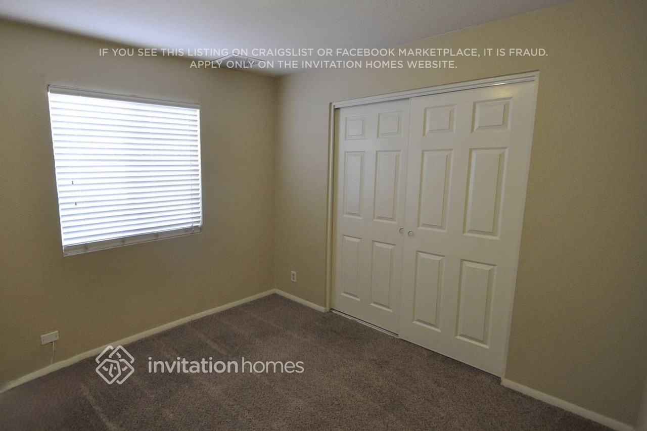 3722 W Barbara Ave - Photo 4 of 10