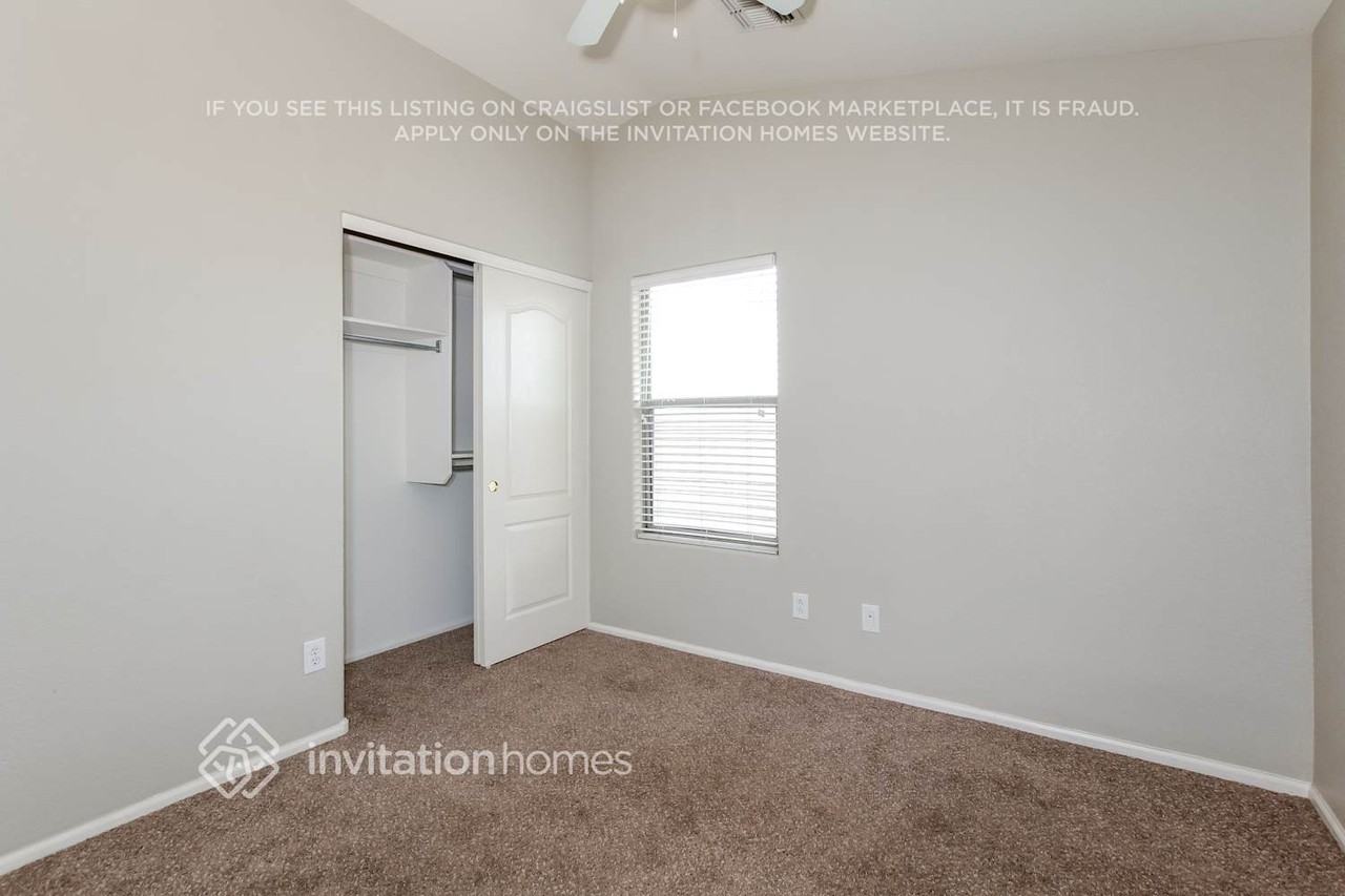 4617 W Fawn Dr - Photo 5 of 9