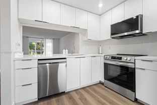 901 Ne 14th Ave #205 - Photo 1 of 1