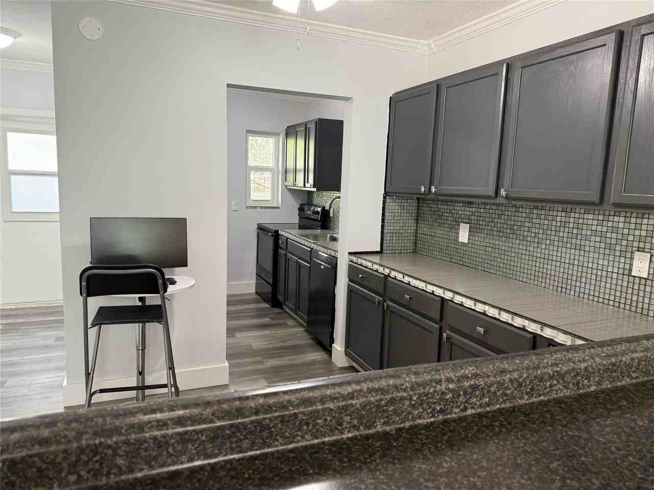 2121 Ne 42nd Ct #103C - Photo 7 of 8