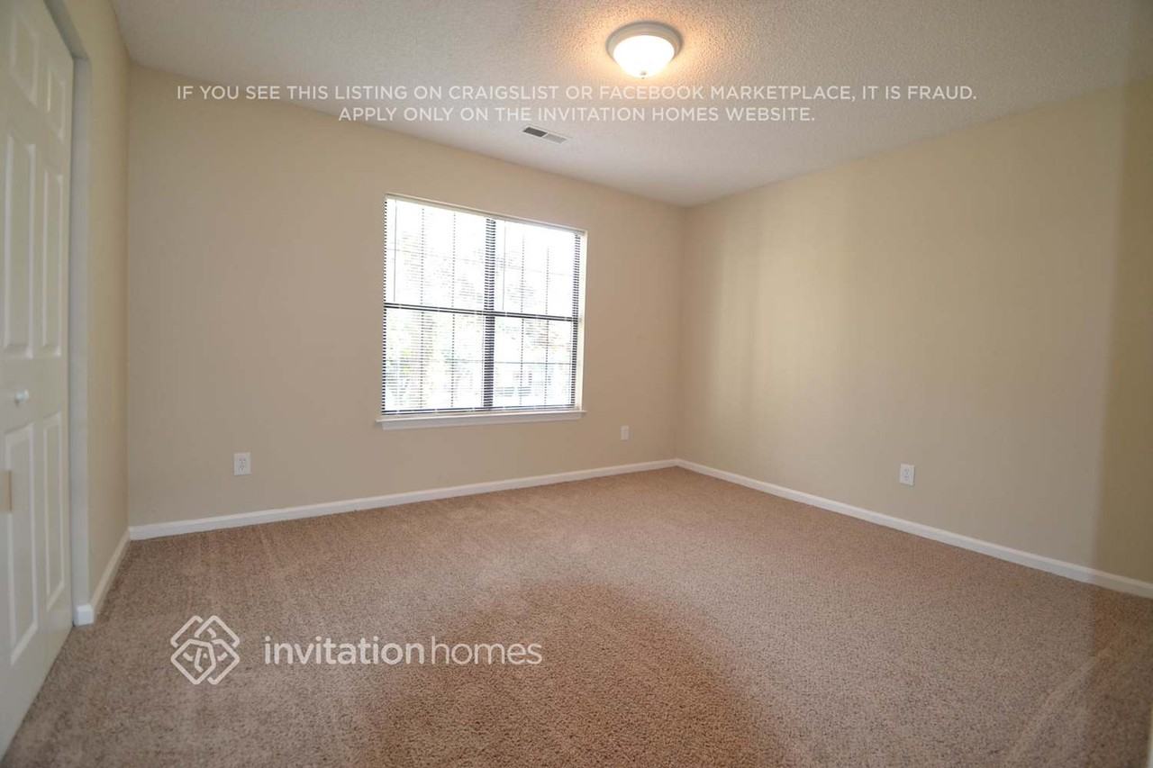 5829 Stone Bluff Ct - Photo 5 of 8