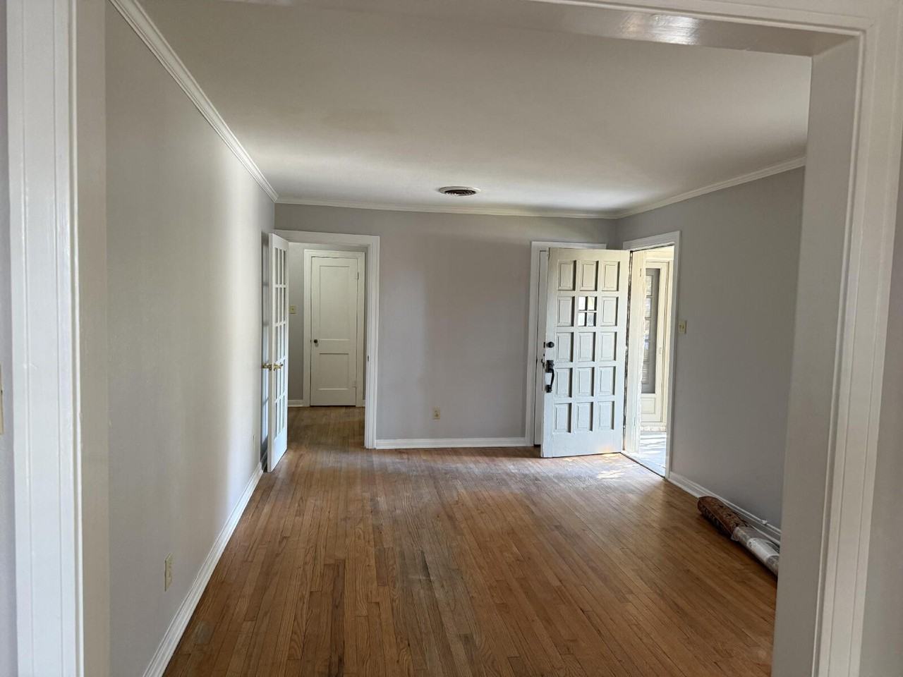 1321 Lakewood Dr - Photo 6 of 8