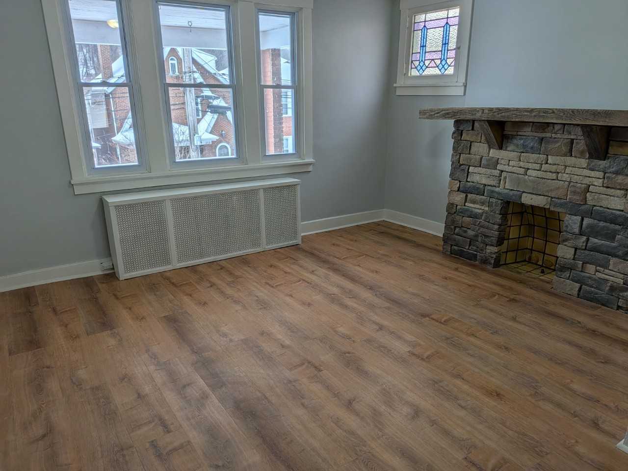 516 Halsey Ave - Photo 3 of 12