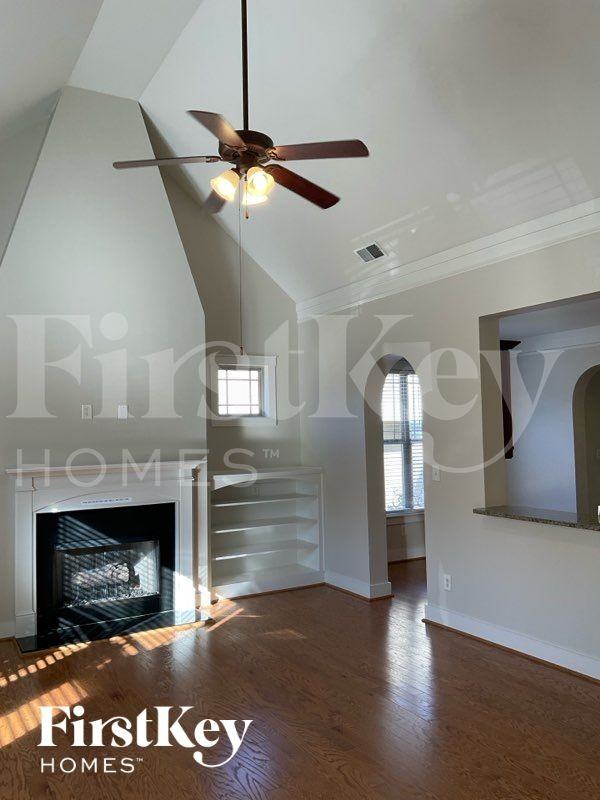 129 Chelsea Station Dr - Photo 3 of 11