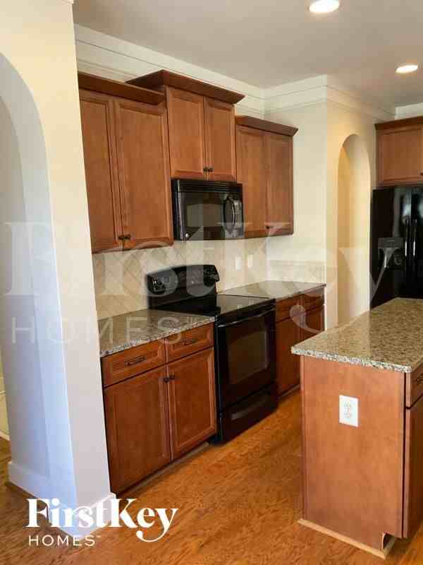 129 Chelsea Station Dr - Photo 5 of 11