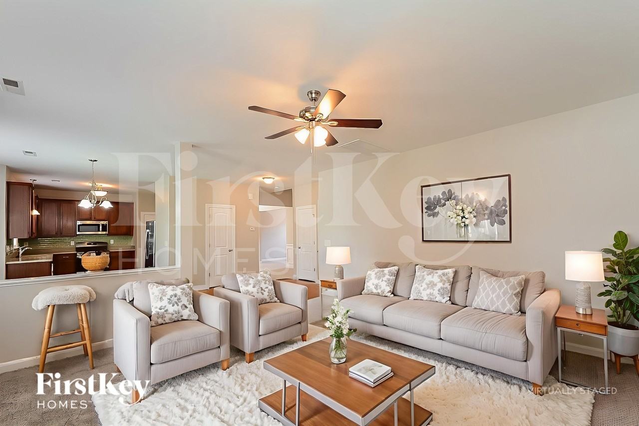 215 Buck Johnson St - Photo 6 of 18