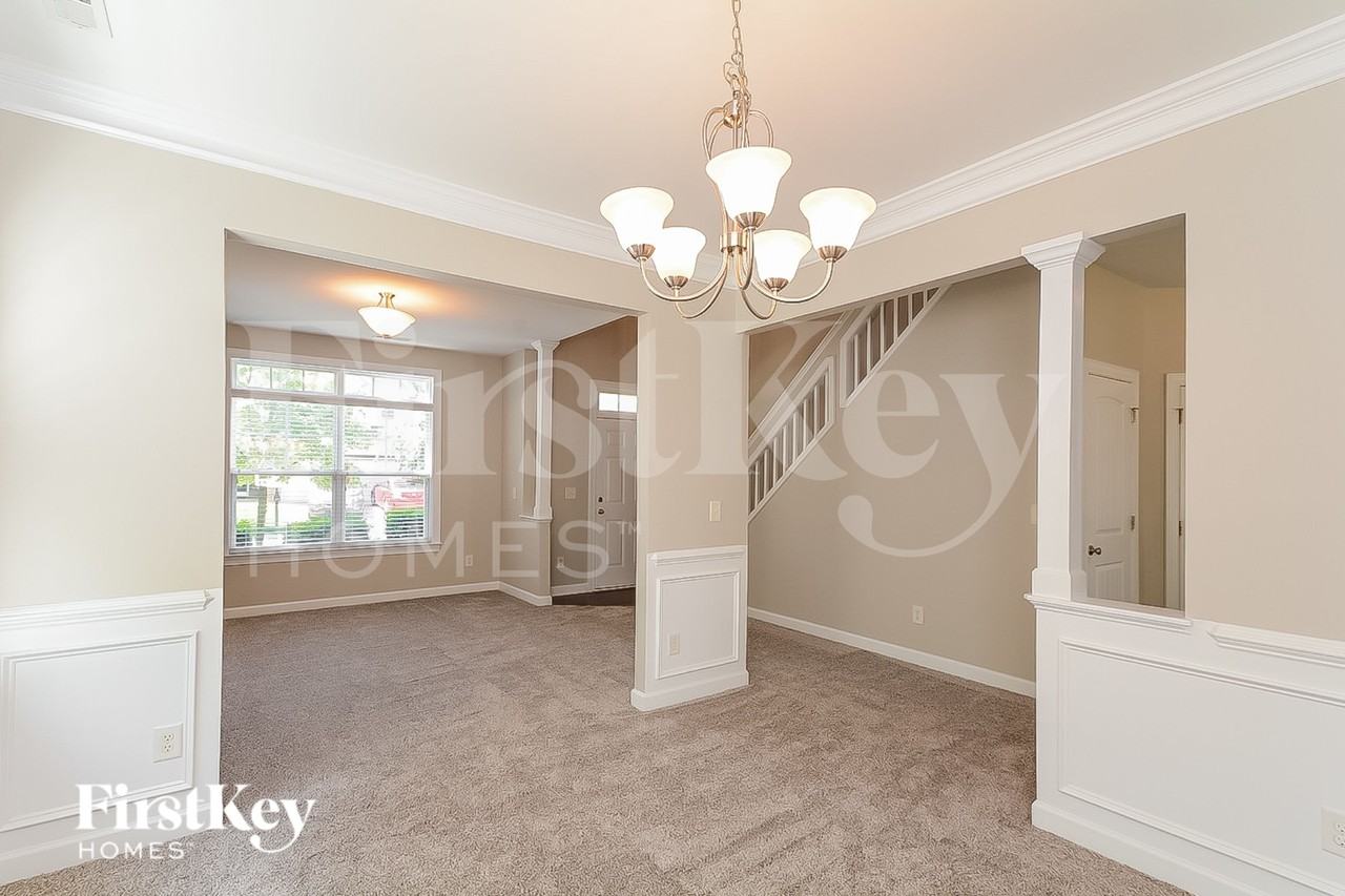 215 Buck Johnson St - Photo 7 of 18