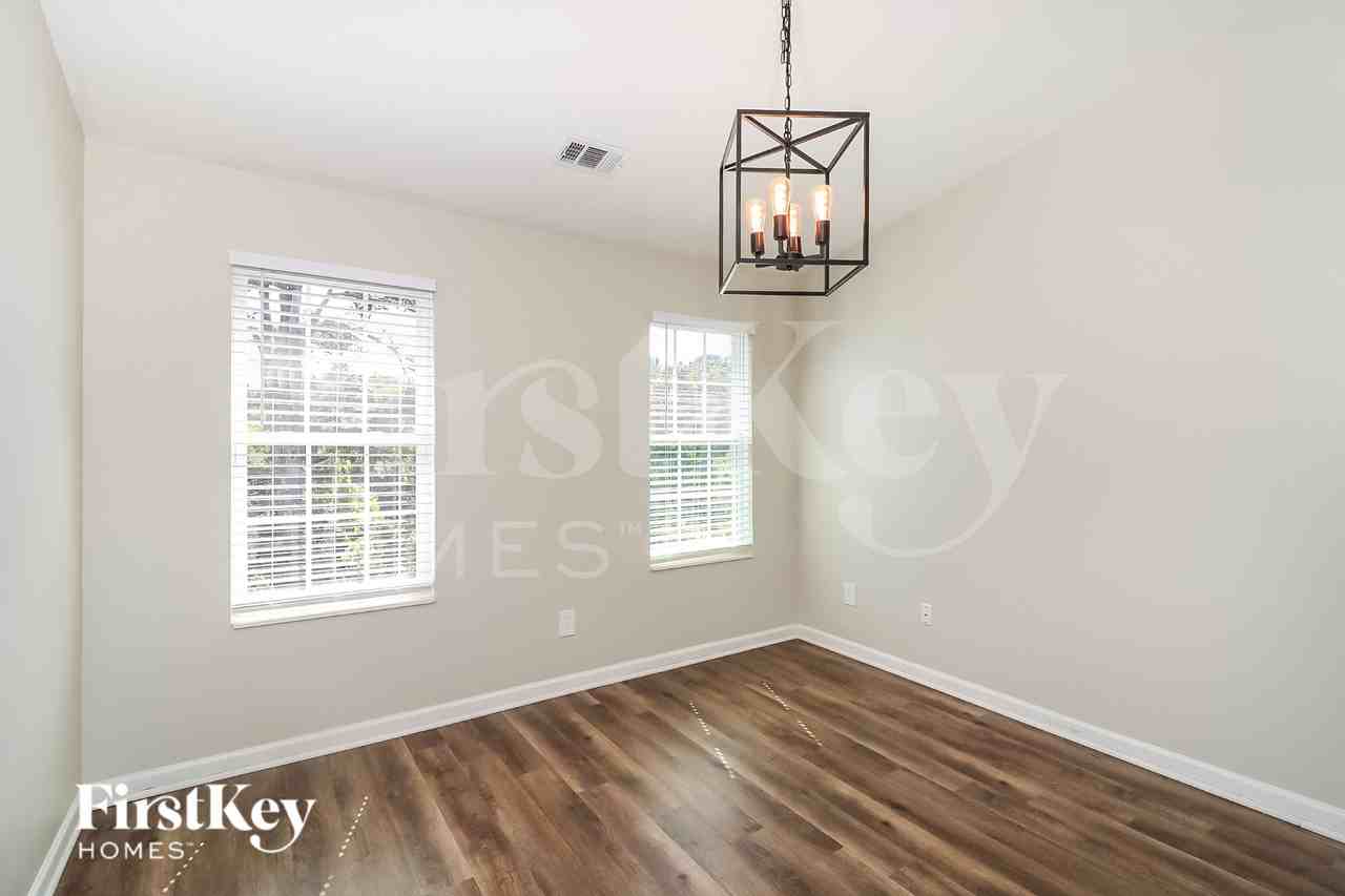 173 Elderberry Pt - Photo 4 of 15