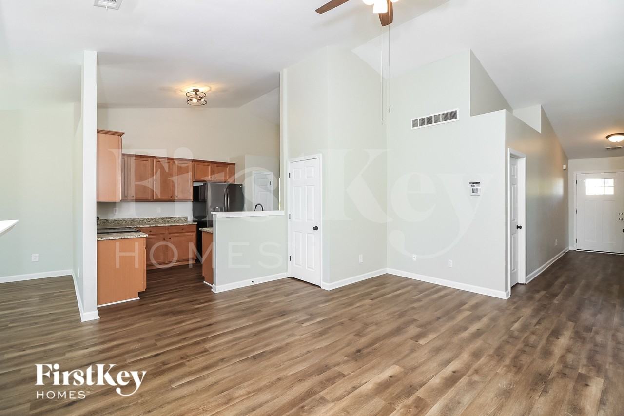 173 Elderberry Pt - Photo 5 of 15