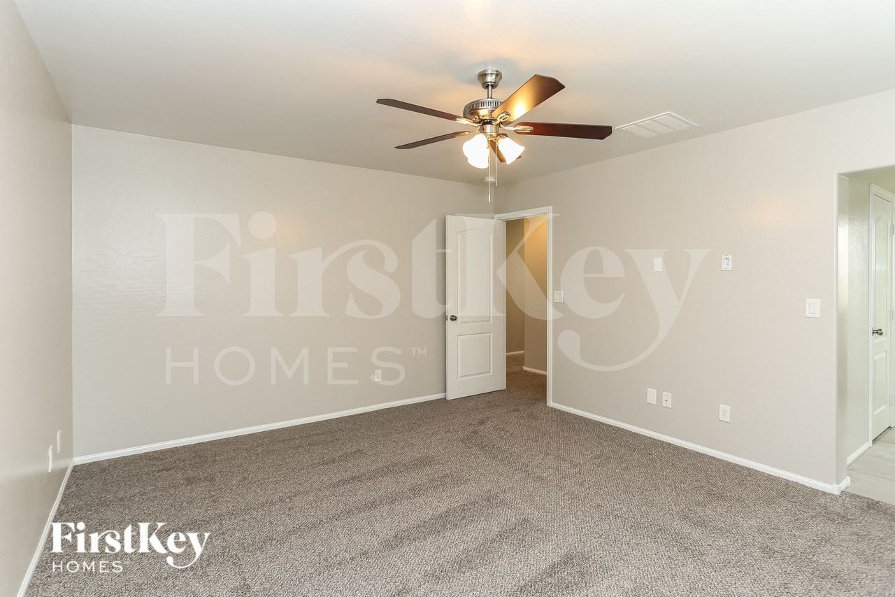 8032 Satin Carnation Ln - Photo 6 of 15