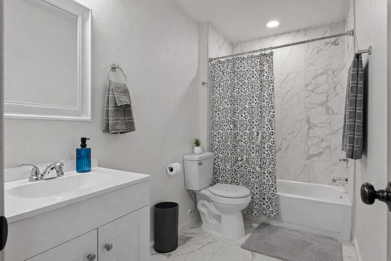 Legacy @64th - Photo 5 of 50