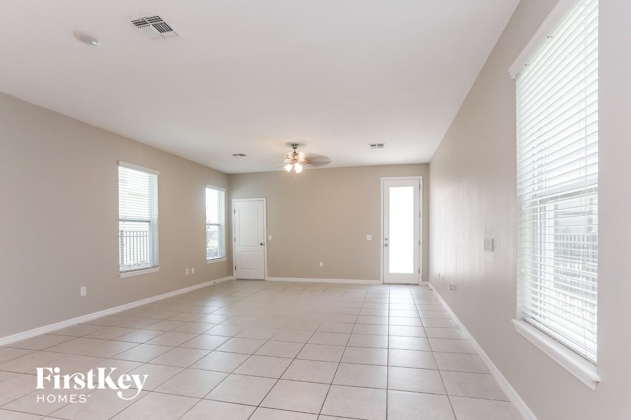 7143 Bowspirit Pl - Photo 2 of 15