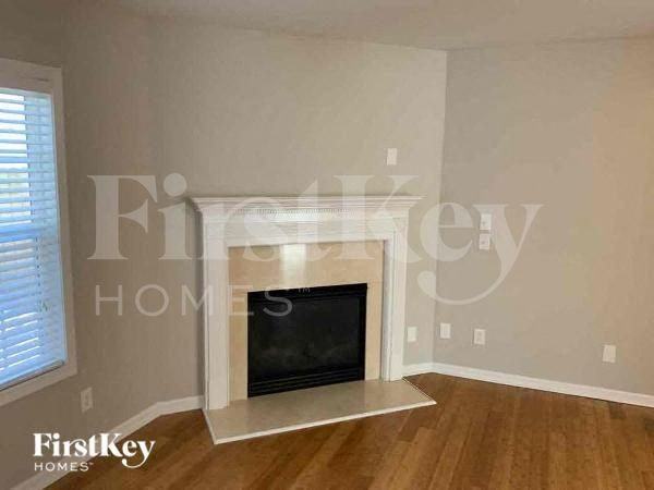 1412 Parkview Glen Ln - Photo 3 of 11