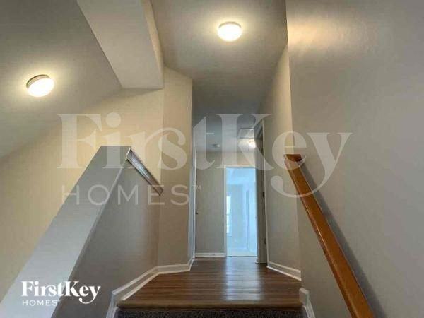 1412 Parkview Glen Ln - Photo 4 of 11