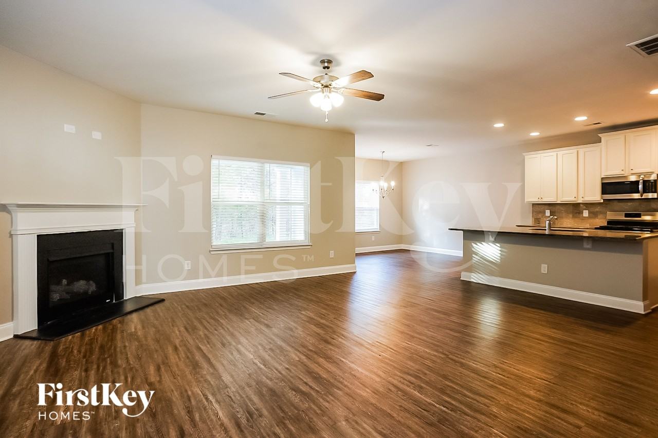 67 Castlemoor Loop - Photo 2 of 15