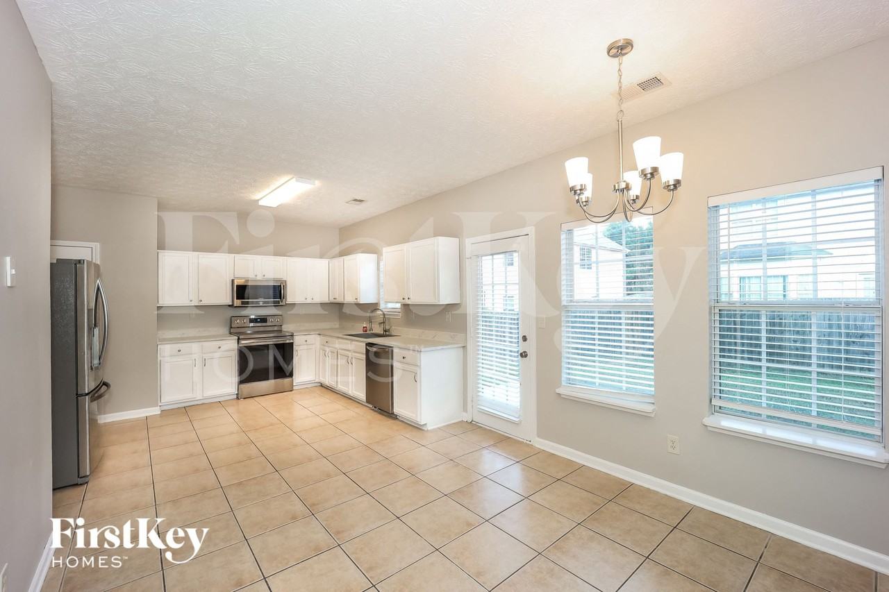 3308 Summer Brooke Ln - Photo 6 of 15