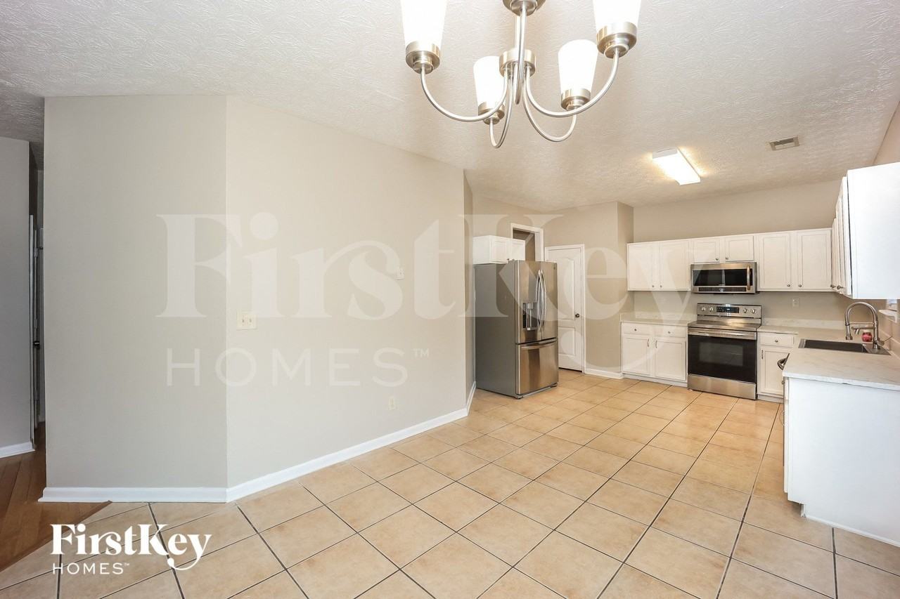 3308 Summer Brooke Ln - Photo 7 of 15