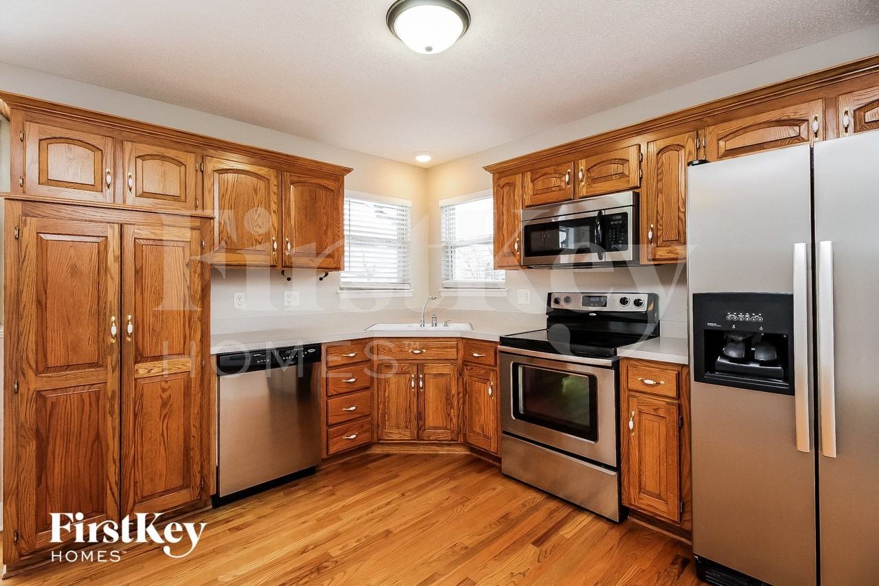 8424 Ne 107th Ter - Photo 5 of 15