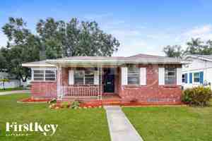 featured image of 719 W Ohio Ave