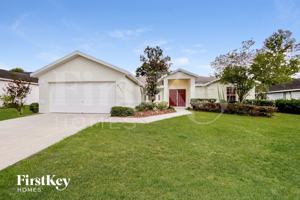 featured image of 6351 Hampton Pointe Cir