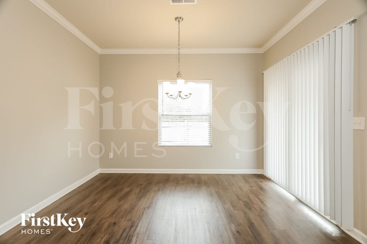 5021 Bella Ct - Photo 4 of 15