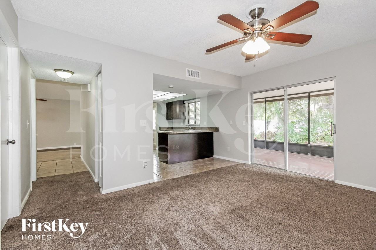 3702 Greenford St - Photo 2 of 15