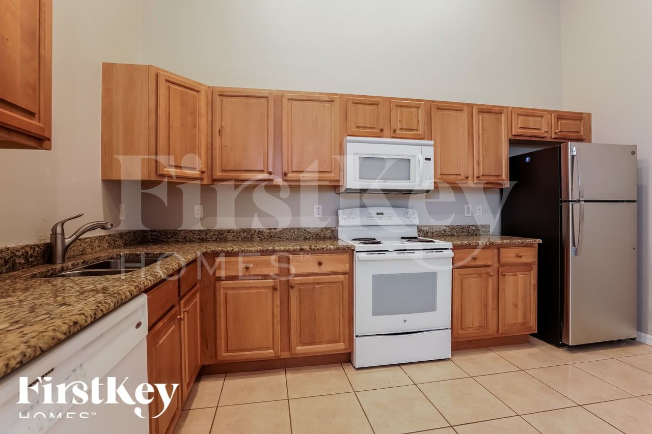 317 Melissa Ave #B - Photo 7 of 18