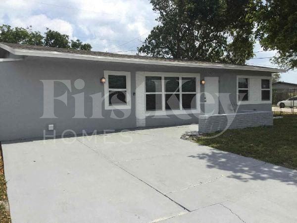 2530 Neave - Photo 2 of 20