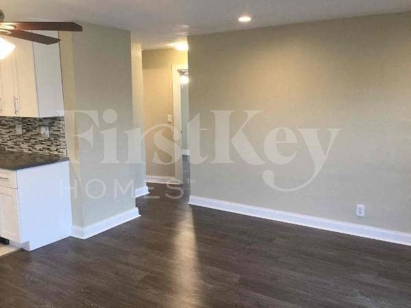 2530 Neave - Photo 3 of 20