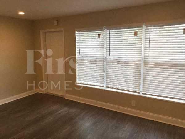 2530 Neave - Photo 4 of 20