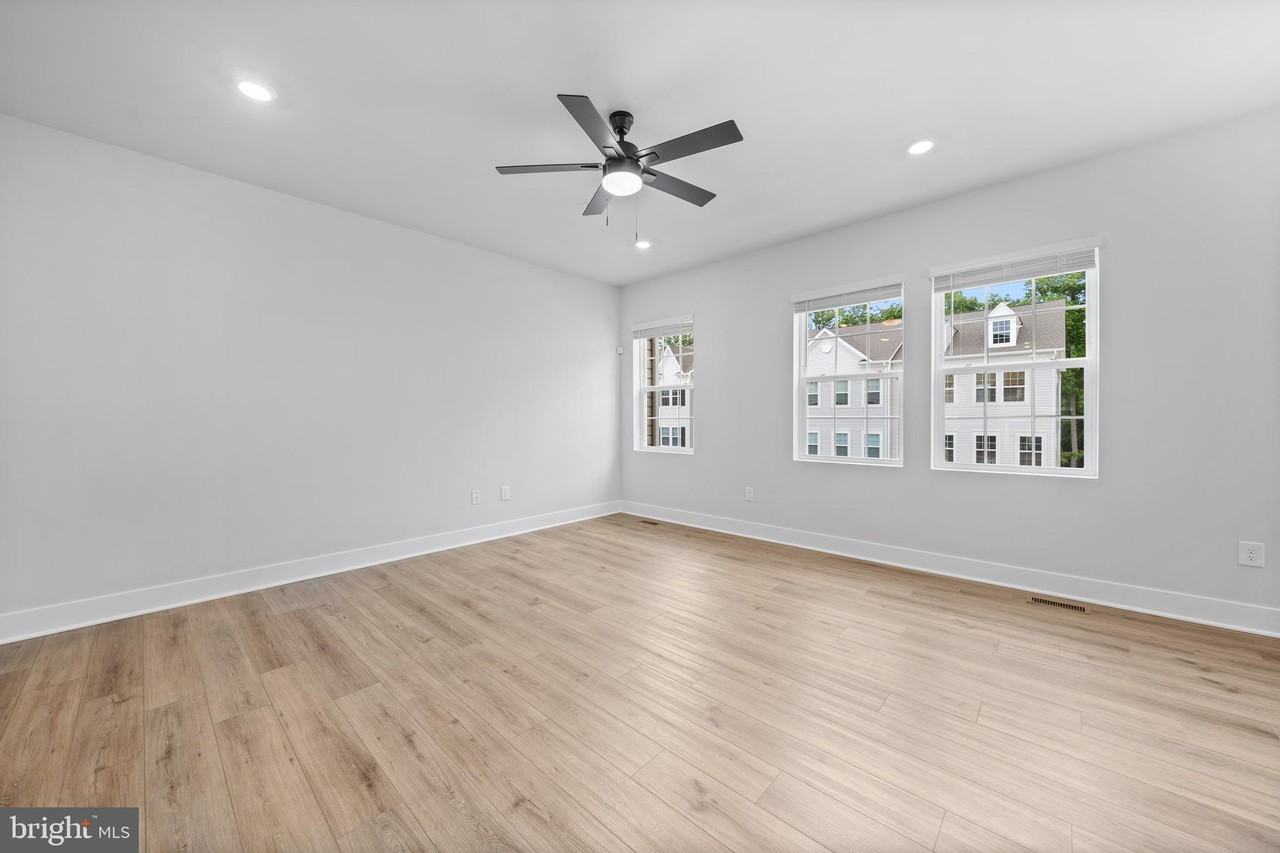 23635 Goodwill Way - Photo 5 of 29