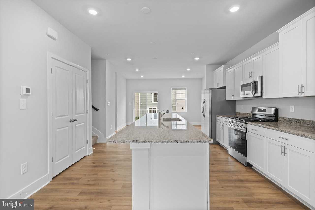 23635 Goodwill Way - Photo 7 of 29