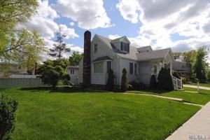 featured image of 66 Chicago Ave