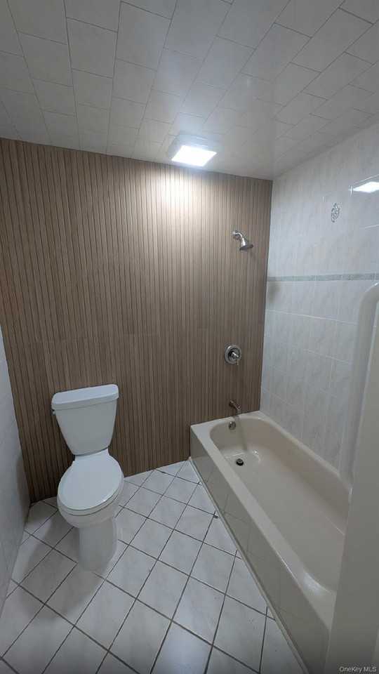 66 Chicago Ave - Photo 4 of 9