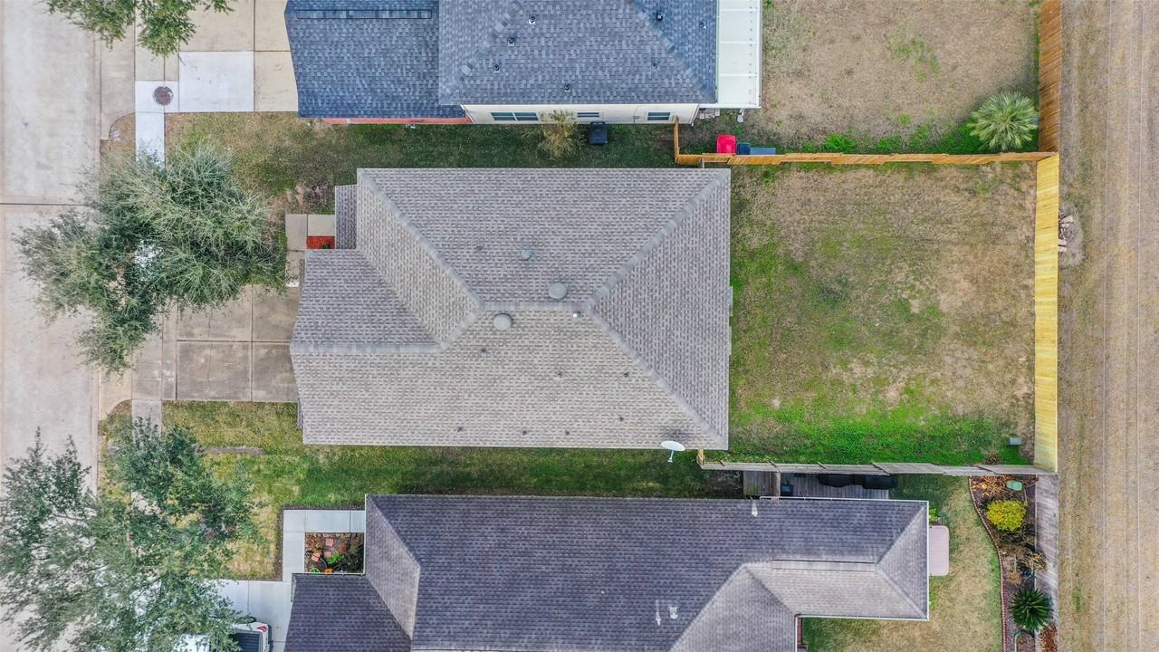 14439 Benningcrest Ln - Photo 3 of 39