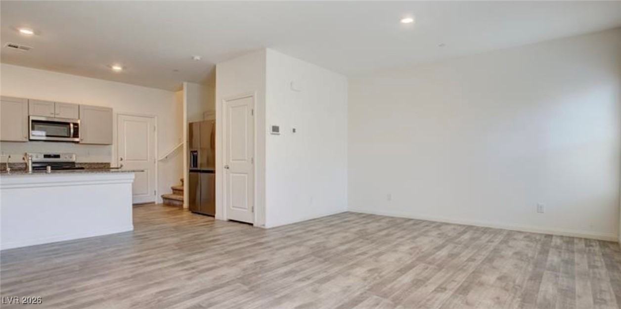 4229 Venus Falls Ave - Photo 3 of 20