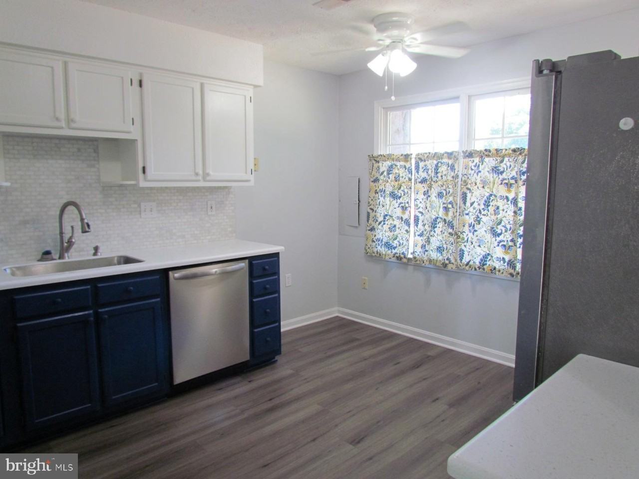 13240 Clipper Cir - Photo 2 of 22