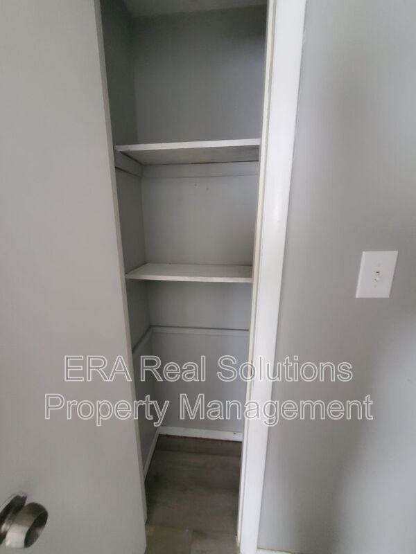 739 Wiltshire Rd - Photo 6 of 19