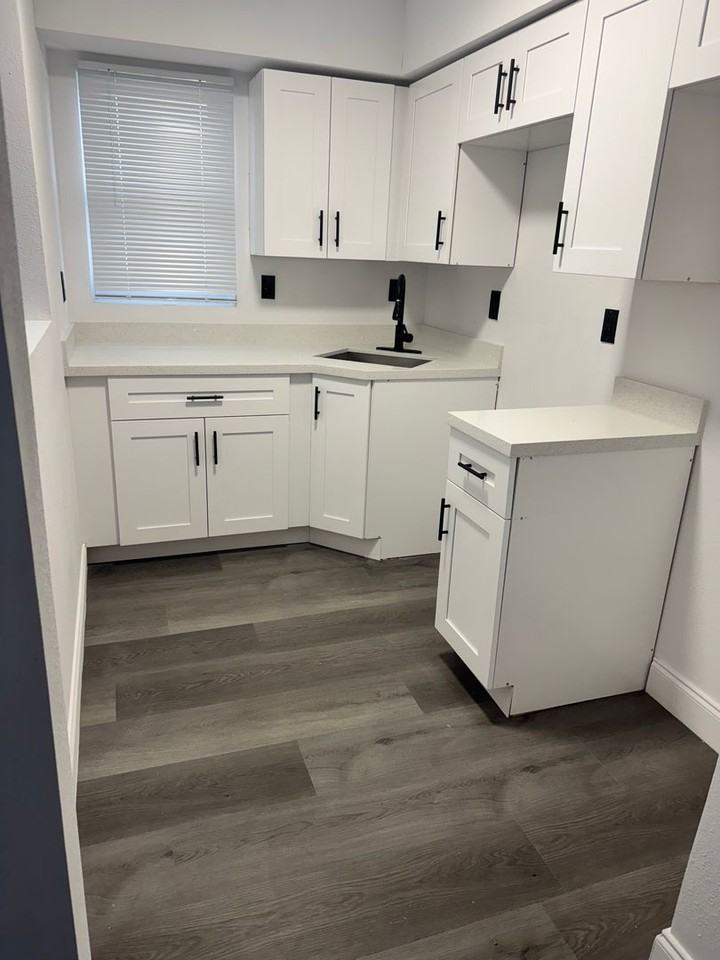 Three Kings on 135th - Photo 6 of 9