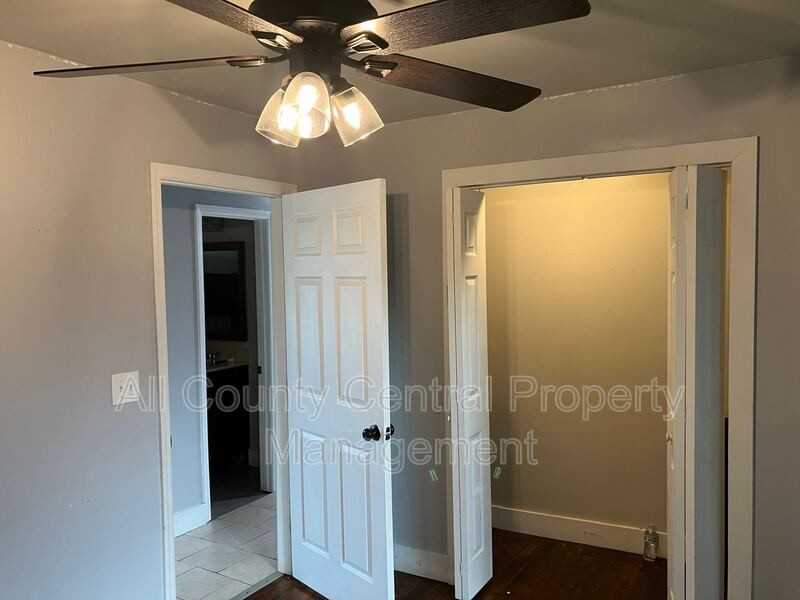 1811 Courtney Ave - Photo 7 of 8
